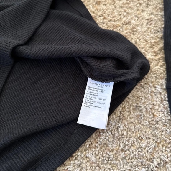 NWT American Eagle Thermal Waffle Weave Black Mock Neck Long Sleeve Top
Size XL - Picture 11 of 12